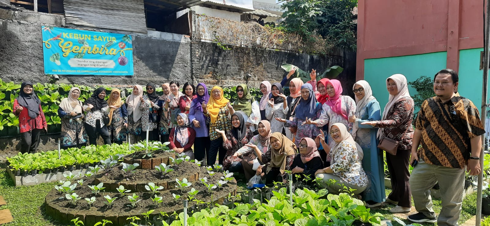 KELOMPOK TANI WANITA (KWT) NGUPASAN ANJANGSAN KE 